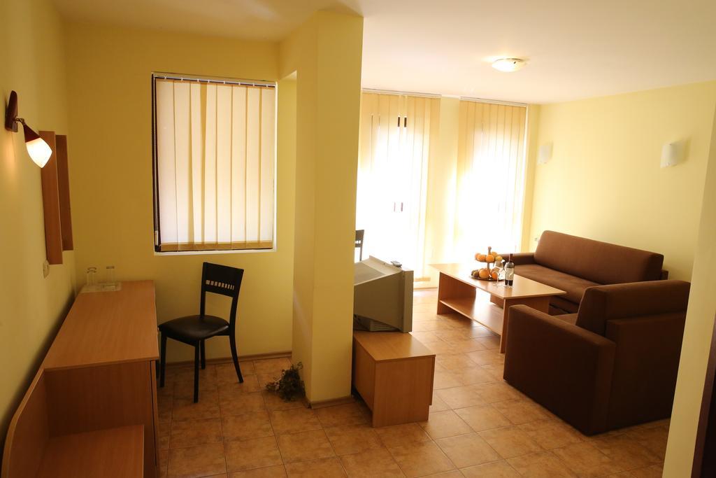 Family Hotel Papi Razlog Chambre photo