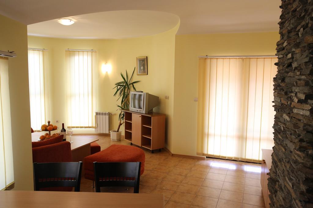 Family Hotel Papi Razlog Chambre photo