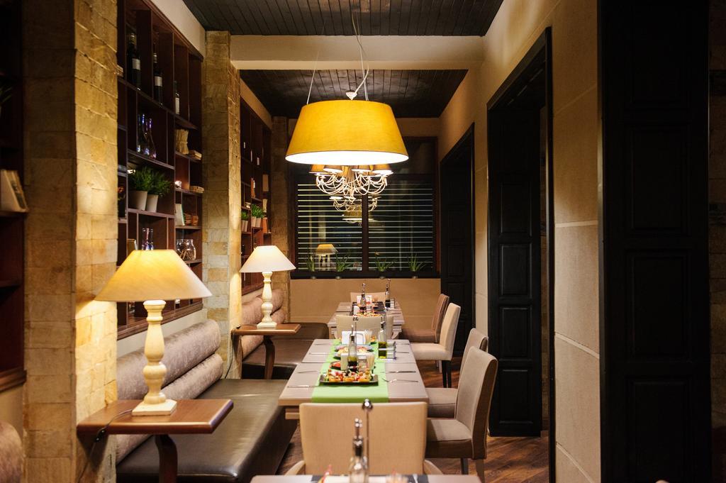 Family Hotel Papi Razlog Extérieur photo