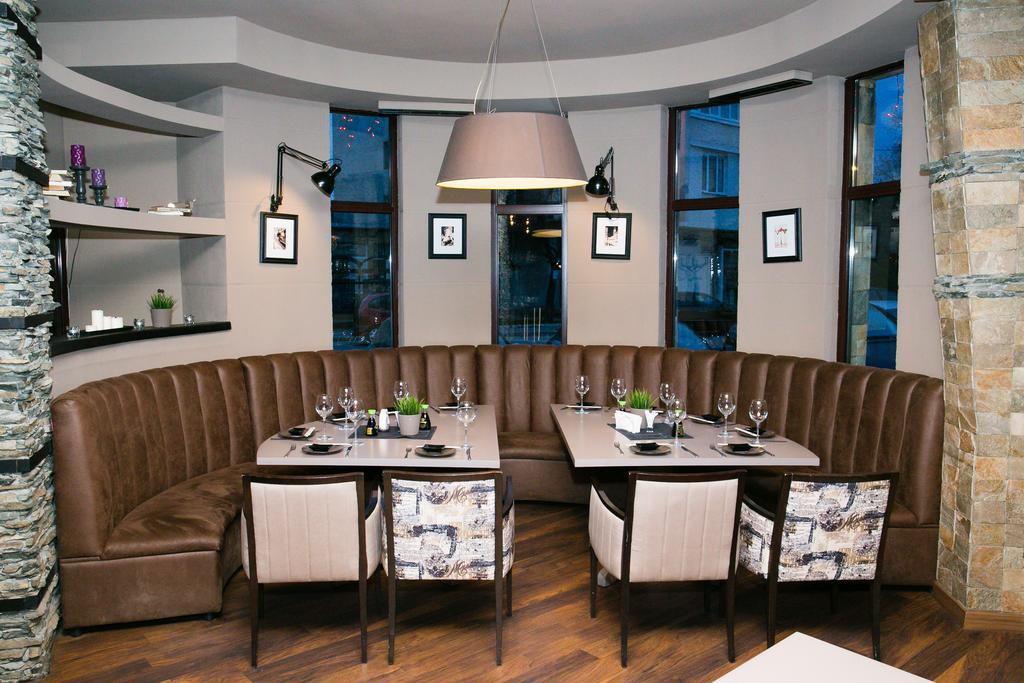 Family Hotel Papi Razlog Extérieur photo